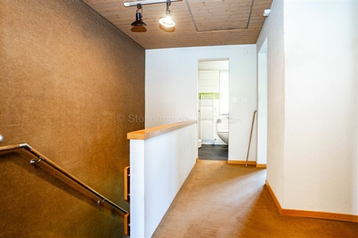 Familienfreundliches 4.5 Zimmer Reiheneckhaus mit Potenzial - 13