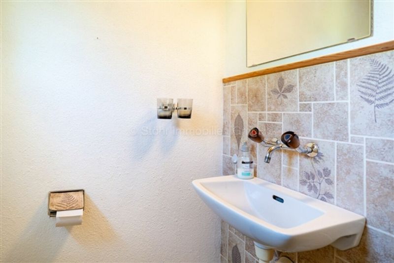 Familienfreundliches 4.5 Zimmer Reiheneckhaus mit Potenzial - 9