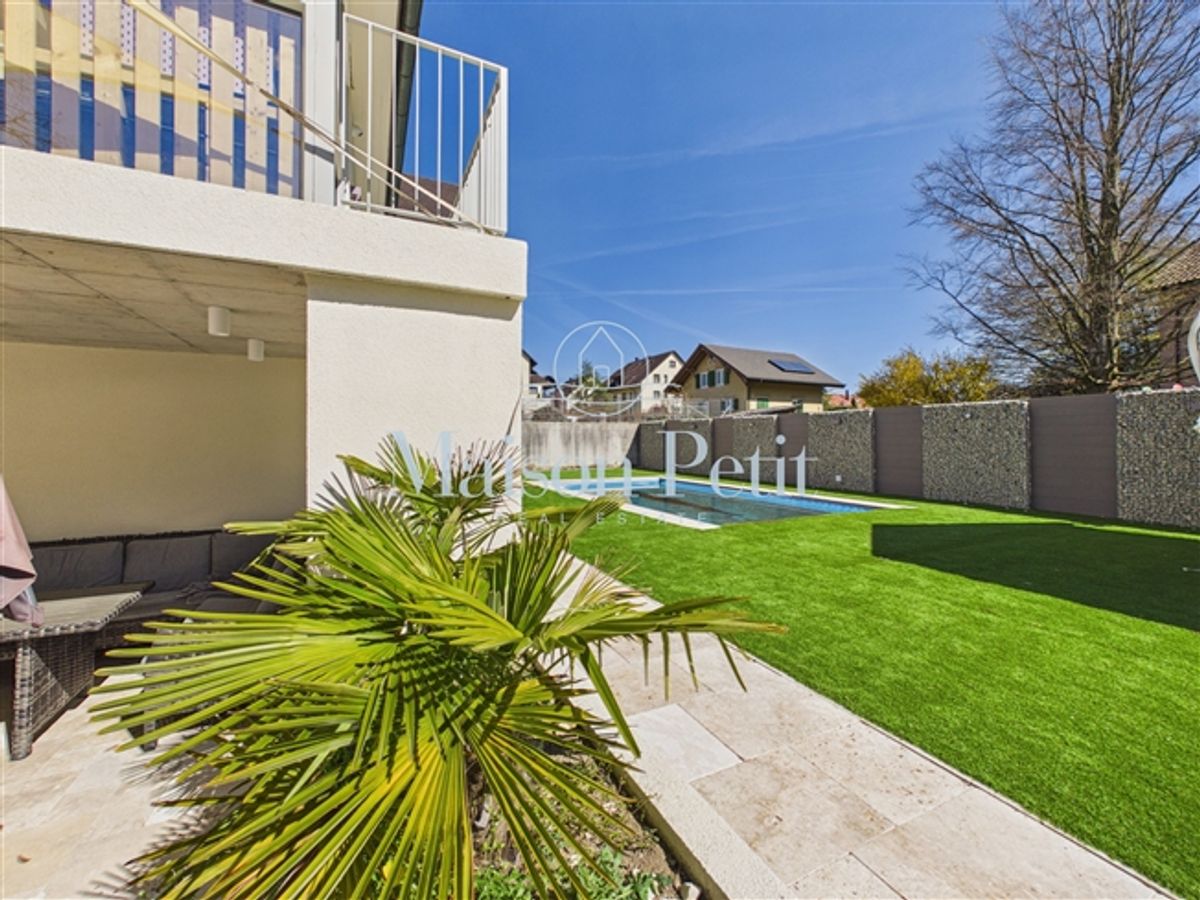 Kernsaniertes Einfamilienhaus mit Pool, Wellness und allem was dazugehört - 1