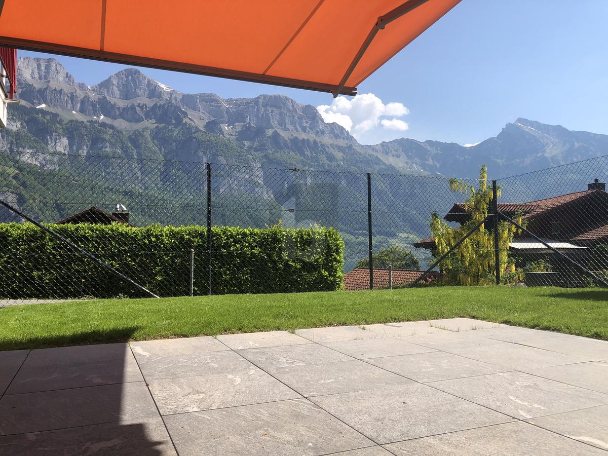 MIT SEESICHT UND GARTEN - 0