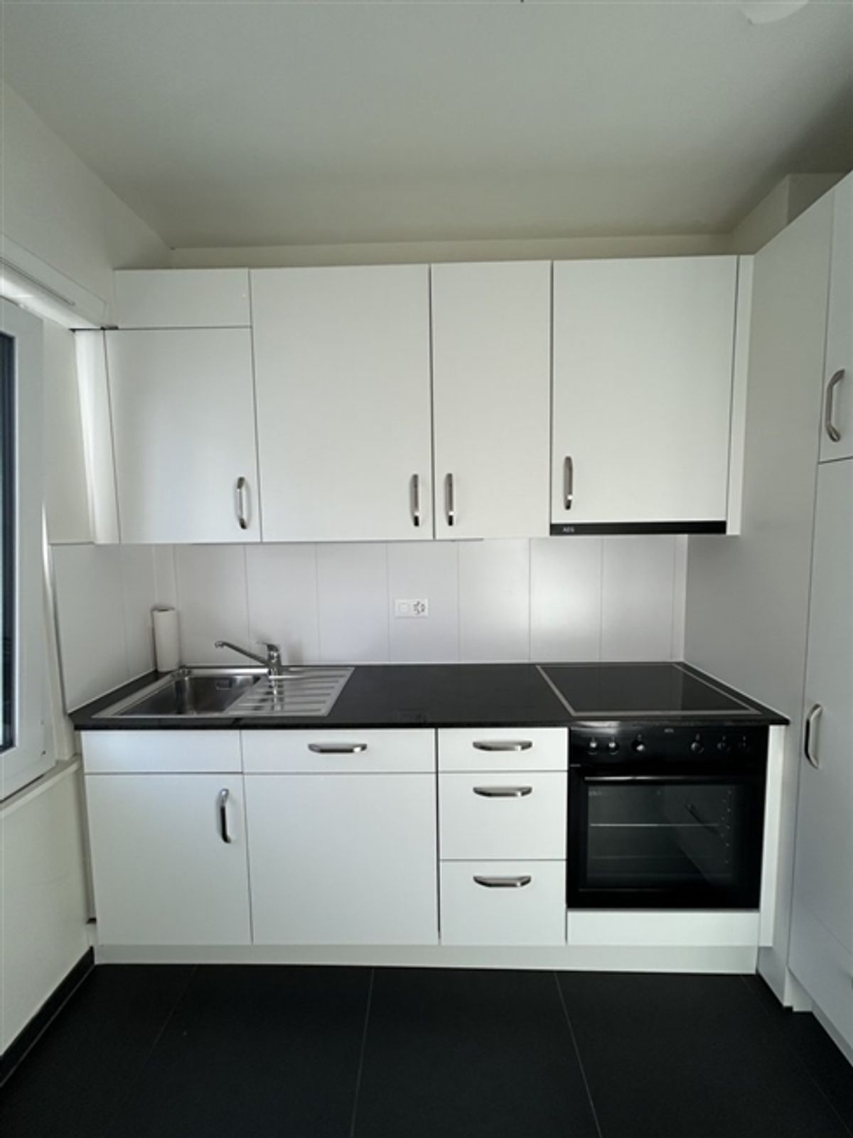 3-Zimmer-Wohnung unter dem Bahnhof - 0