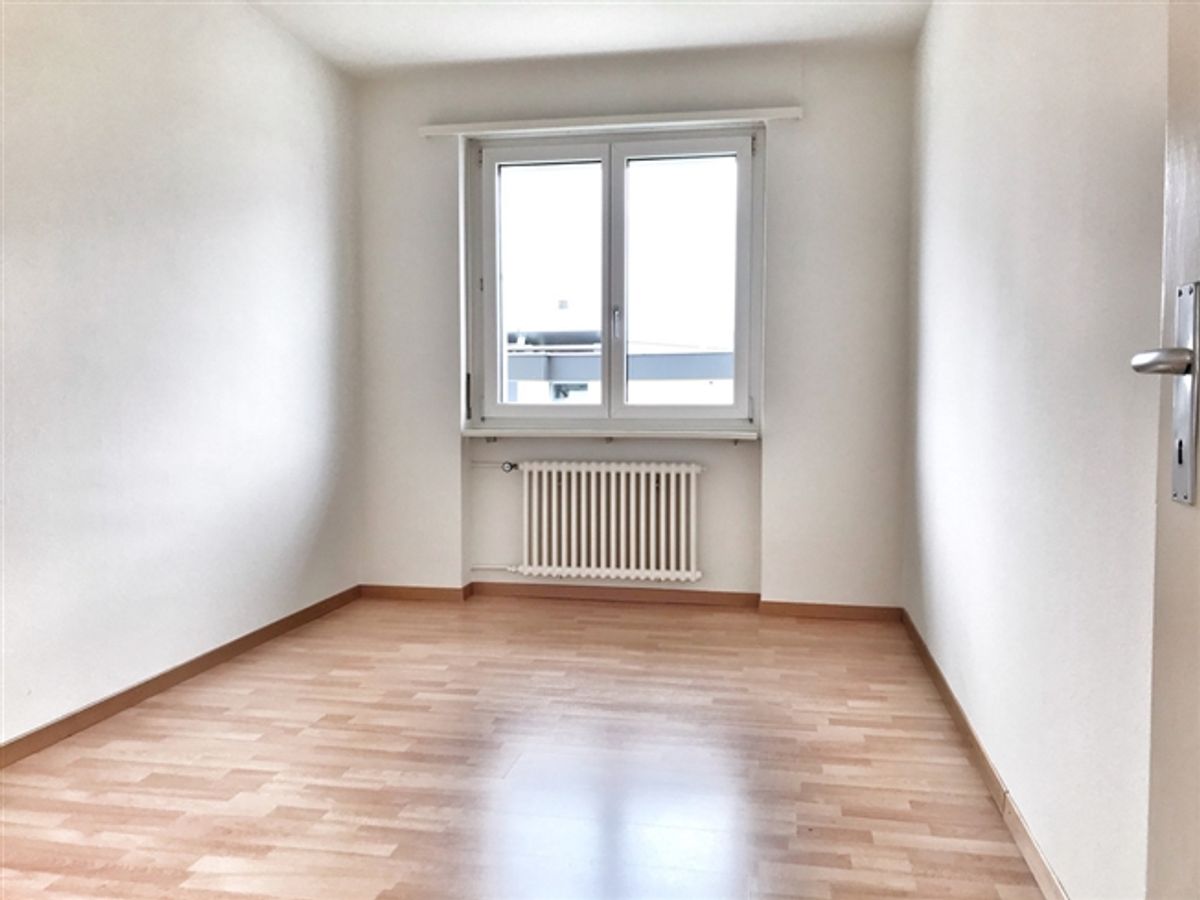 Grosszügige Wohnfläche mit praktischer Raumaufteilung - 5