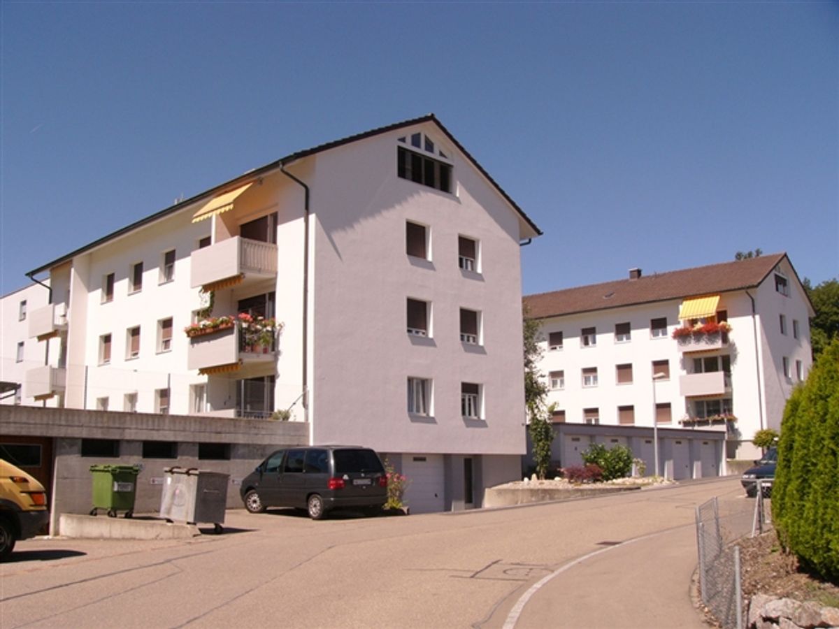 Grosszügige Wohnfläche mit praktischer Raumaufteilung - 1