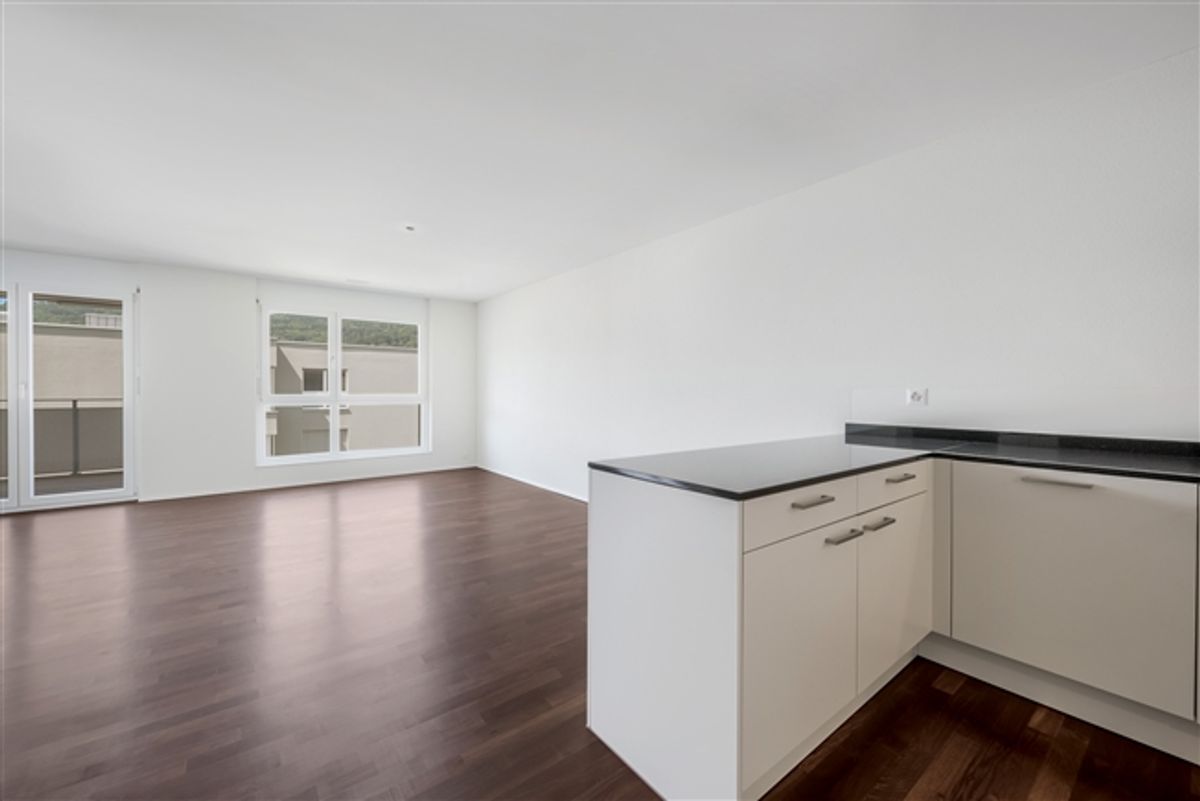Grosszügige moderne Wohnung in begrünter Umgebung - 3