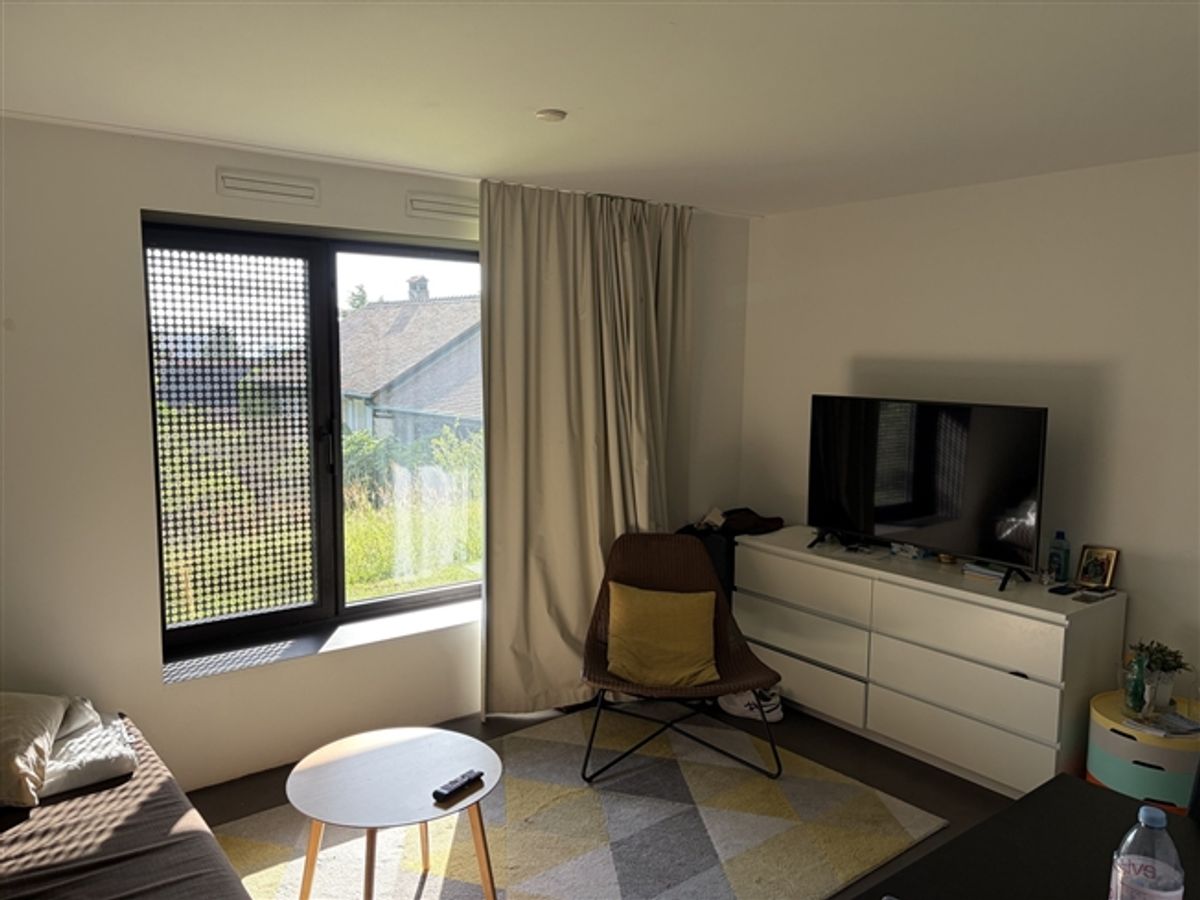 21/2-ZIMMER-WOHNUNG IN LAUSANNE – CHAILLY/ROVÉRÉAZ, MÖBLIERT, BEFRISTET. - 0