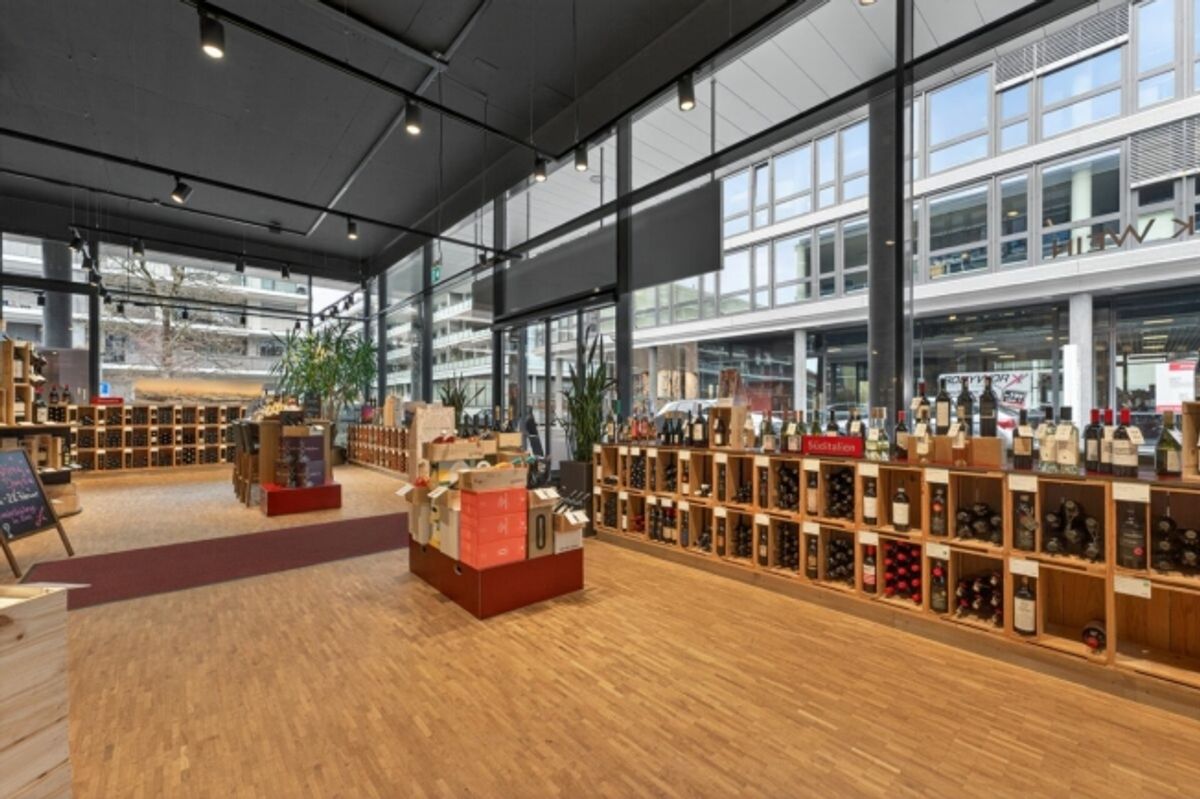 Überhohe Gewerbe-/Büroflächen im Erdgeschoss - 6