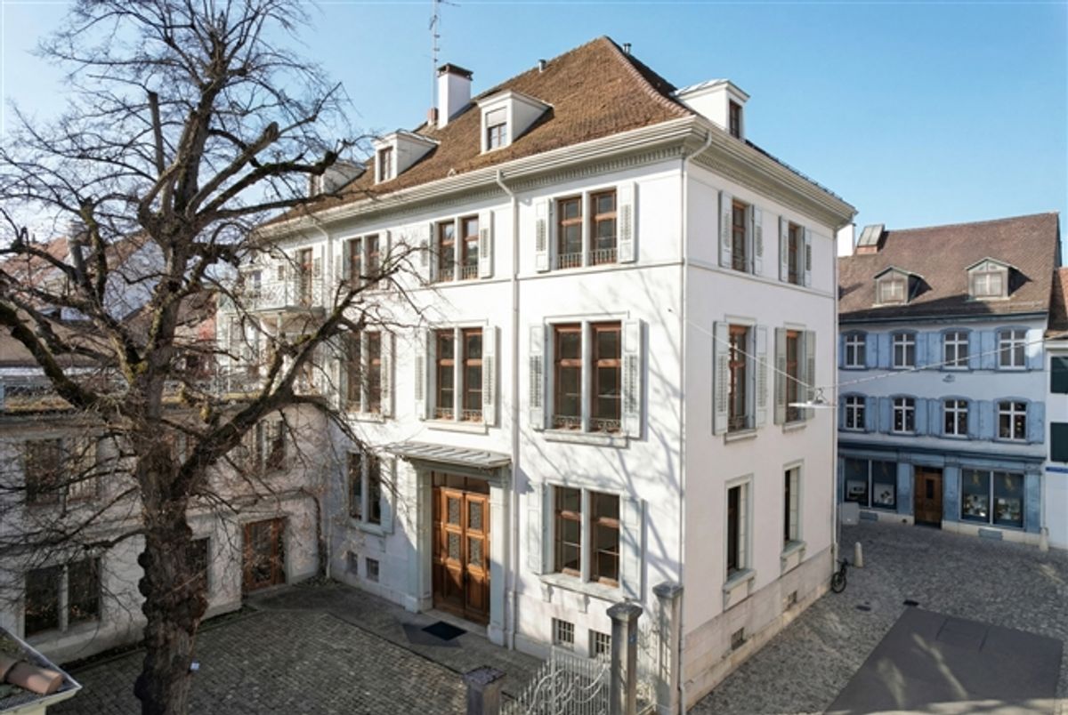 CHARAKTERISTISCHE STADTVILLA AN BESTLAGE - BEFRISTETES MIETVERHÄLTNIS - 0