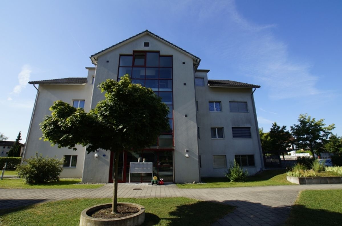 Grosszügige 4 1/2-Zimmerwohnung in familienfreundlichem Quartier - 1
