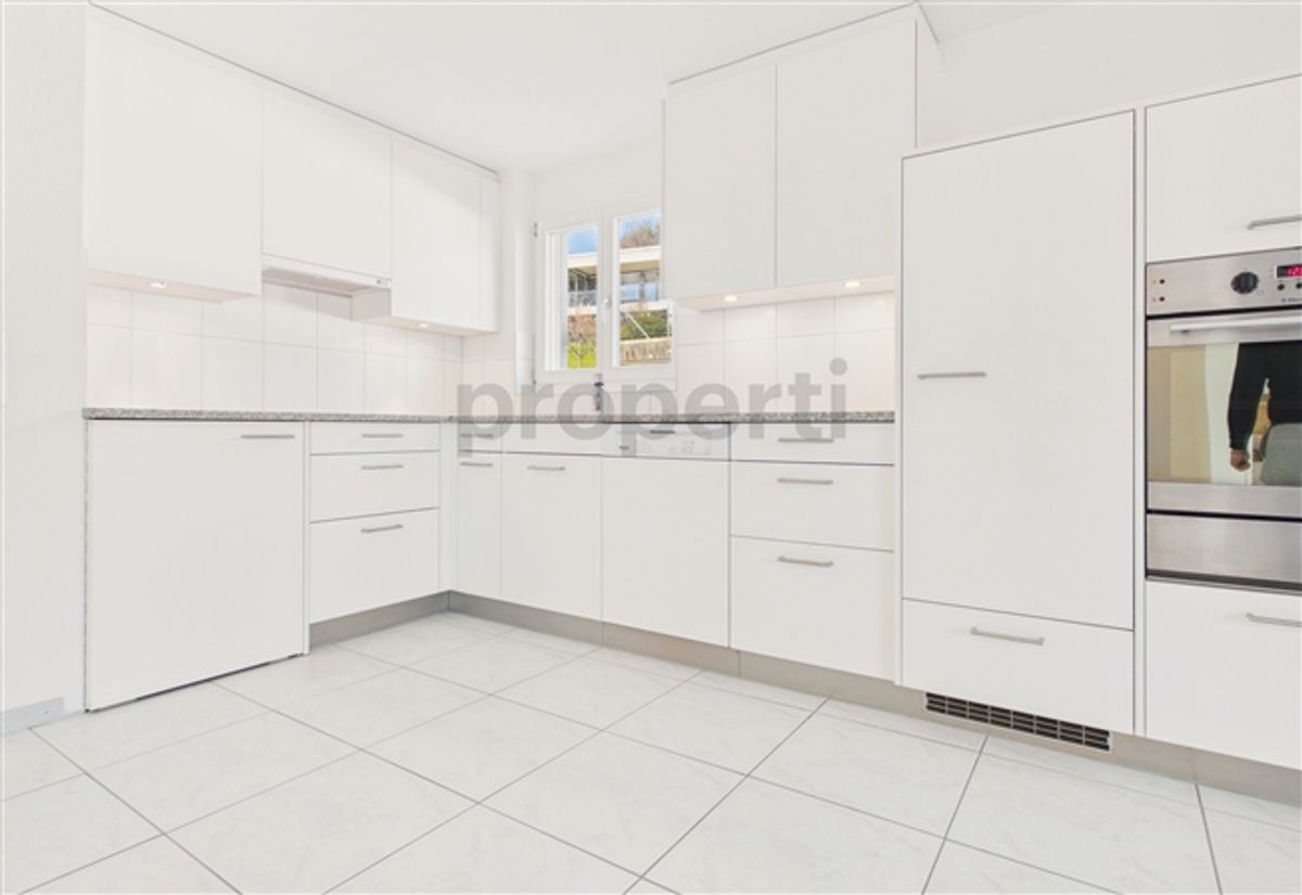 Moderne 3.5-Zimmer-Wohnung mit grosszügigem Grundriss und sonnigem Aussenbereich in Utzigen - 6