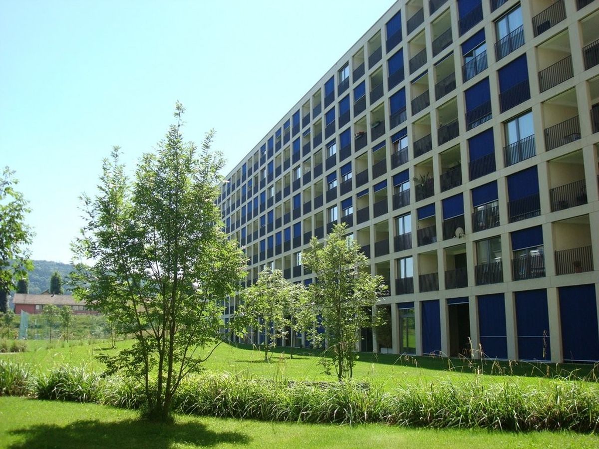 Ruhiges wohnen mitten im Geschehen mit toller Aussicht - 0