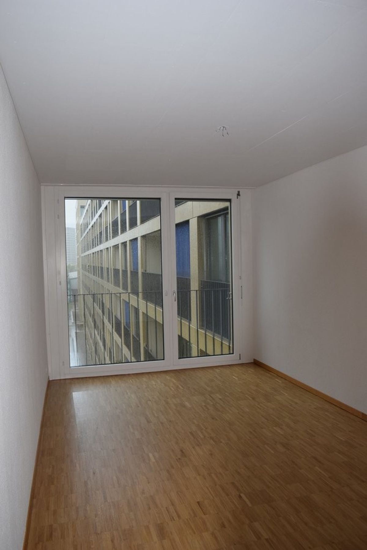 Ruhiges wohnen mitten im Geschehen mit toller Aussicht - 9