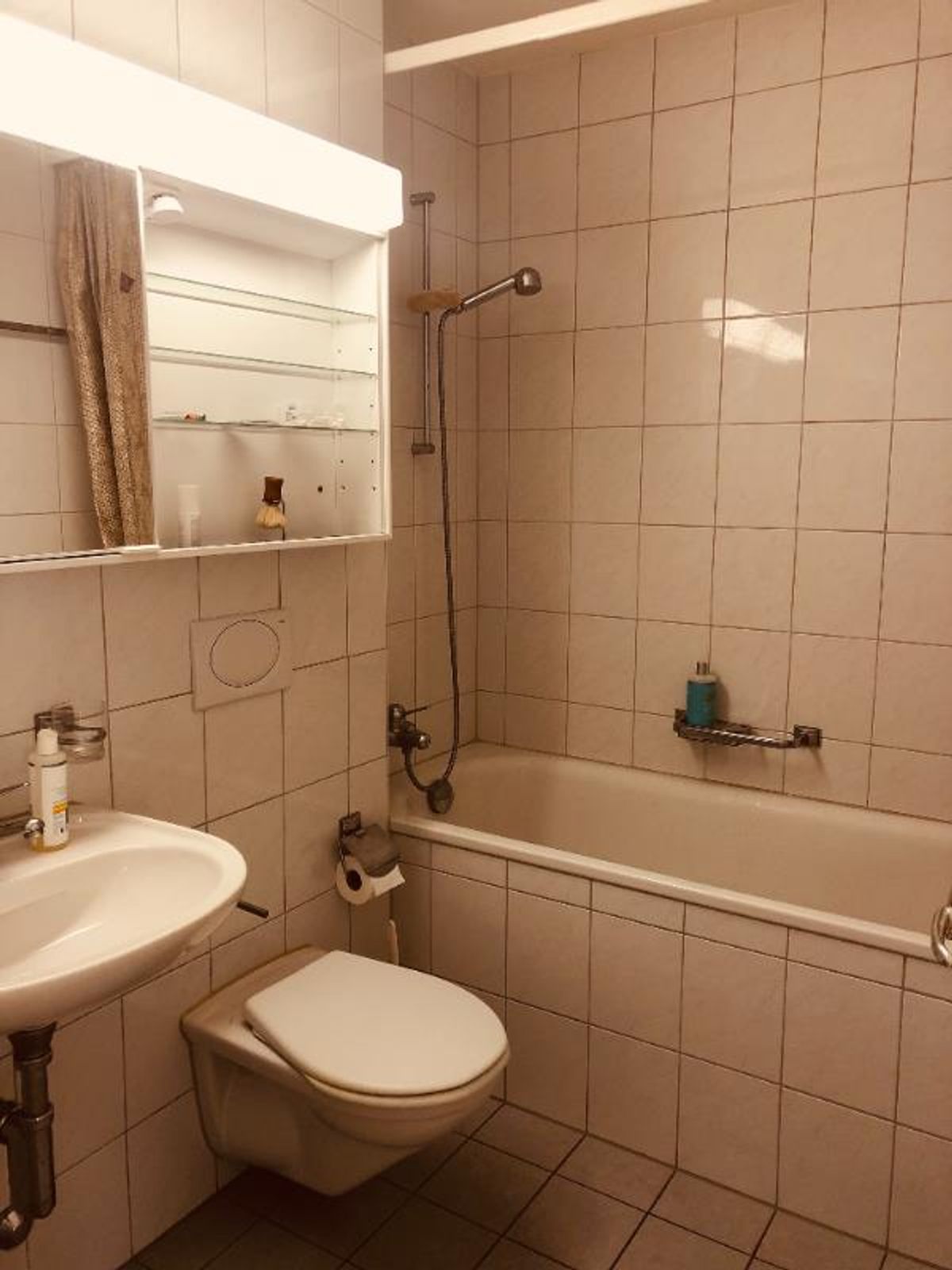 2 Zimmer Wohnung - 3
