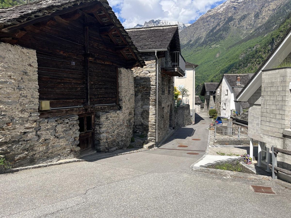 RUSTICO LEGGENDARIO PER AMATORI DA RISTRUTTURARE - 2