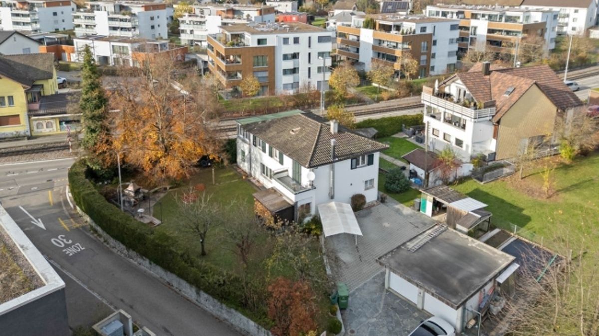 Traumhaftes 2 Familienhaus in Unterentfelden mit grosszügigem Wintergarten - 0