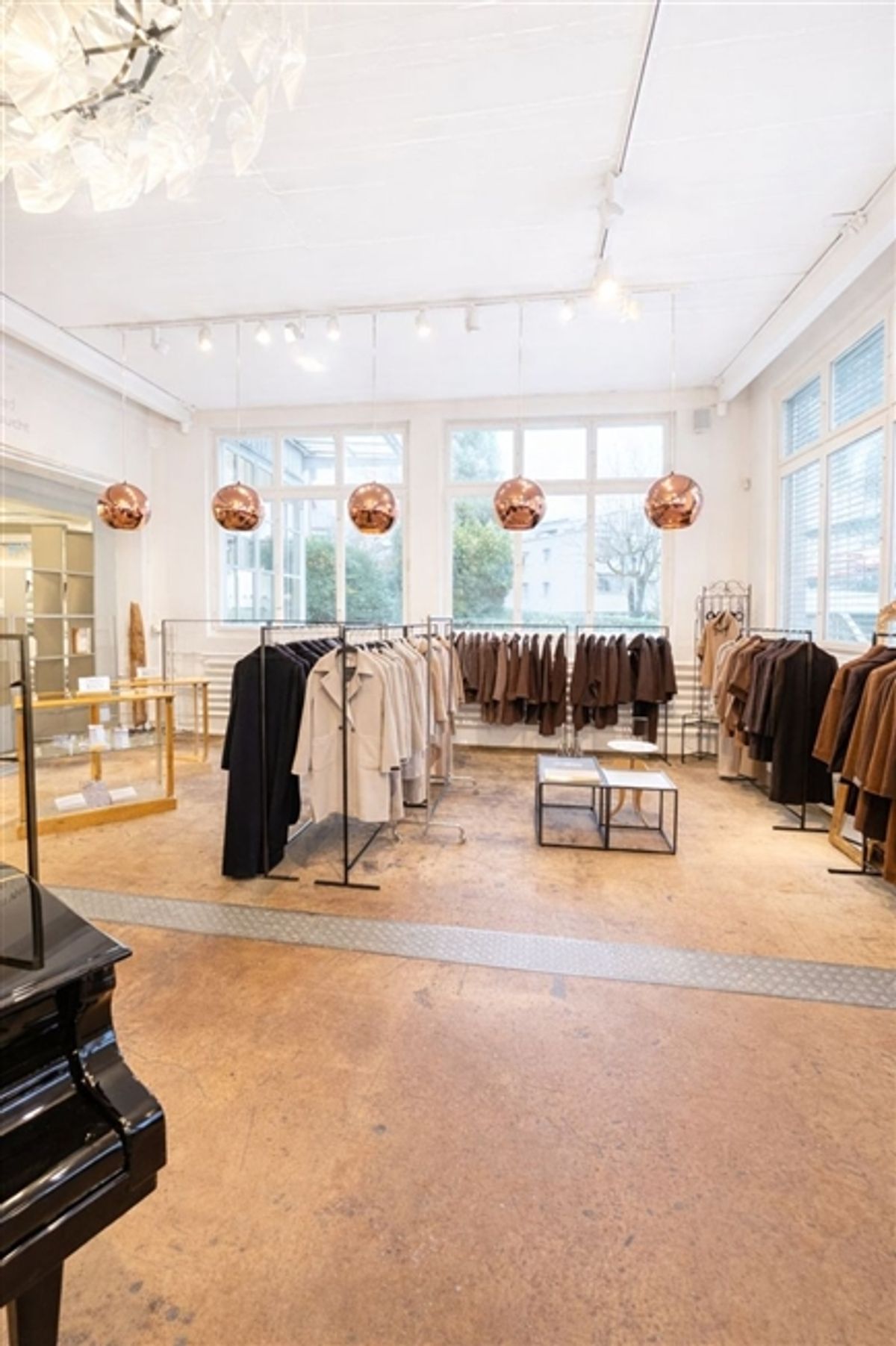Vielseitige Gewerbefläche/Werkstatt mit Showroom-Charakter zu vermieten! - 2