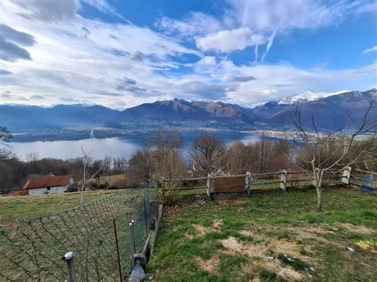 Casa unifamiliare con 4 locali e splendida vista panoramica sul Lago Verbano - 9