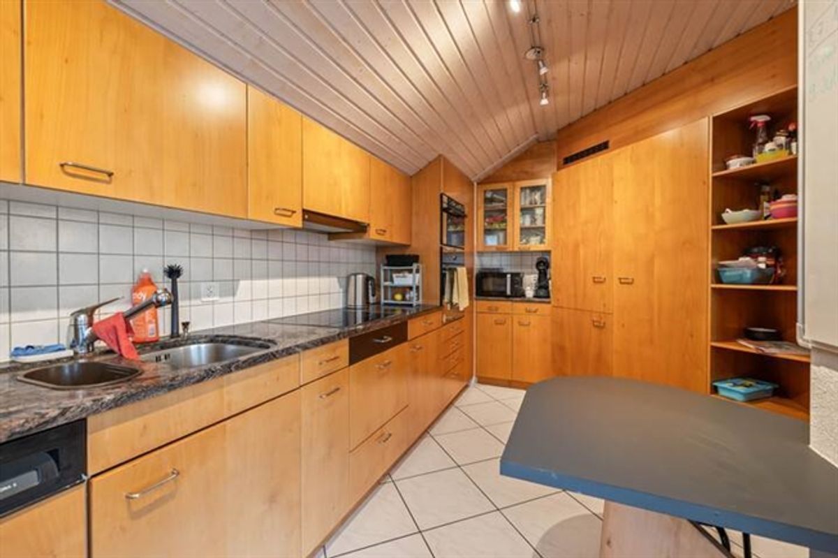 GROSSZÜGIGE 5.5 ZIMMER DACHWOHNUNG MIT AUSBAUMÖGLICHKEITEN - 4