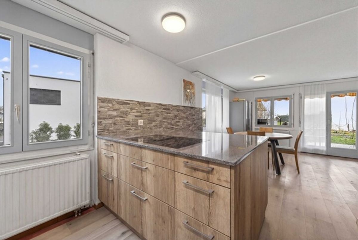 5.5-ZIMMER-DOPPELEINFAMILIENHAUS MIT BERGBLICK - 5