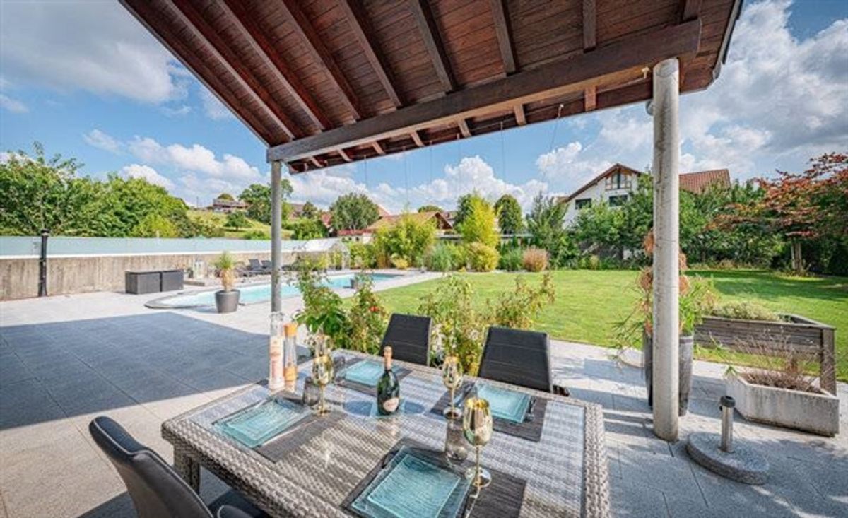 LUXURIÖSES WOHNEN MIT WELLNESS UND NÄHE ZU BERN - 6