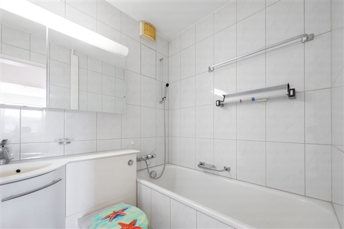 Geräumige Wohnung mit weitläufiger Aussicht - 7