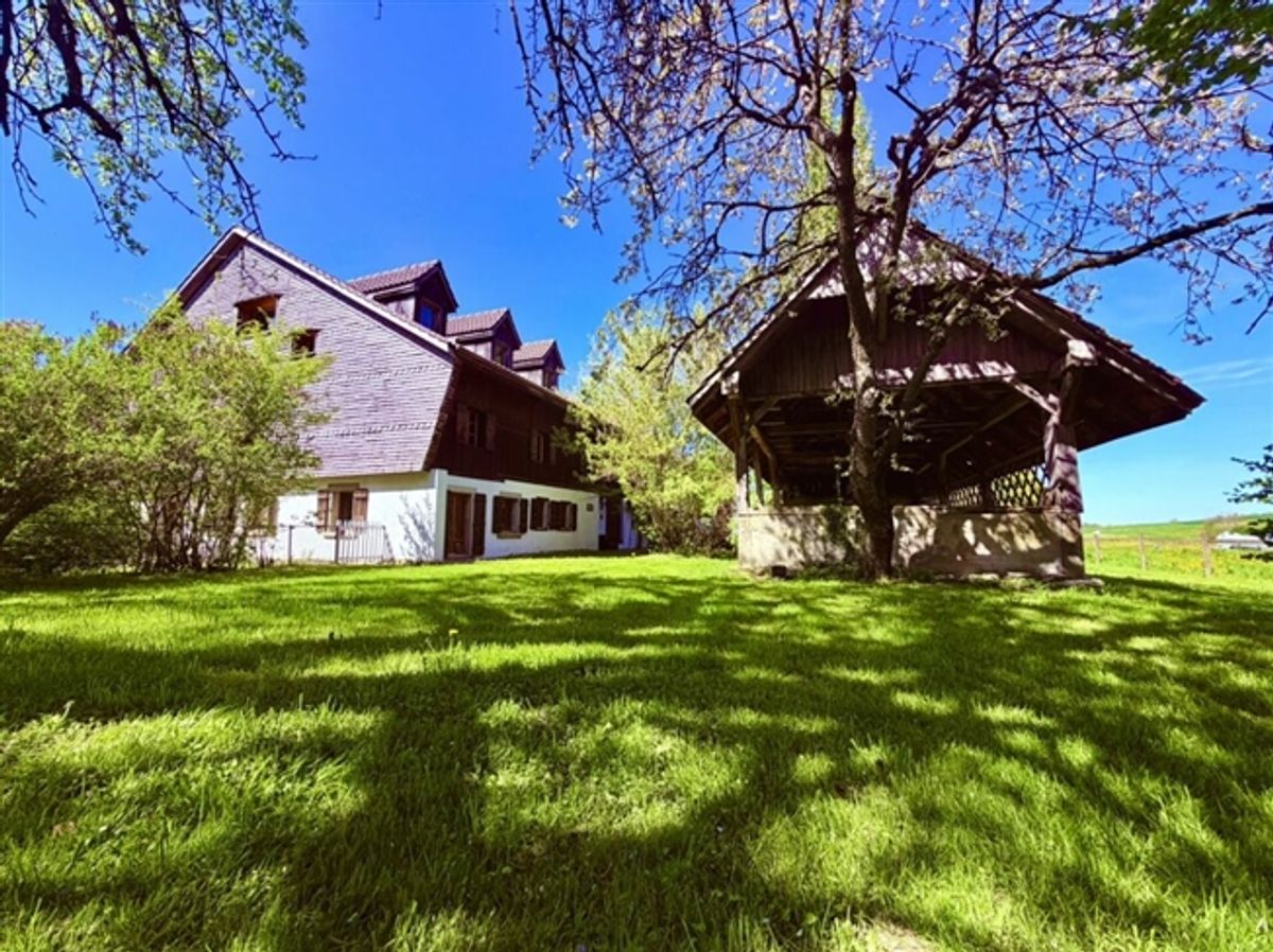 Prächtiges renoviertes Bauernhaus in einer Ecke von Paradise - 0