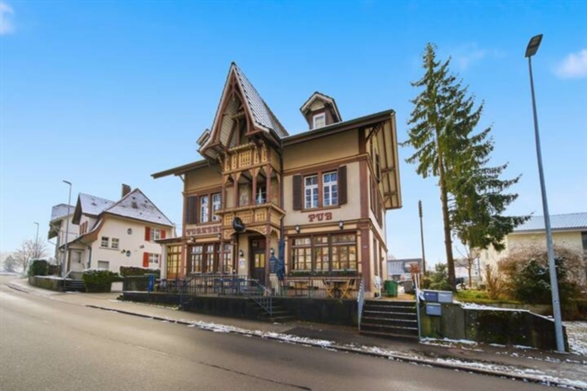 VOLLVERMIETETES MEHRFAMILIENHAUS IN HUTTWIL - 0
