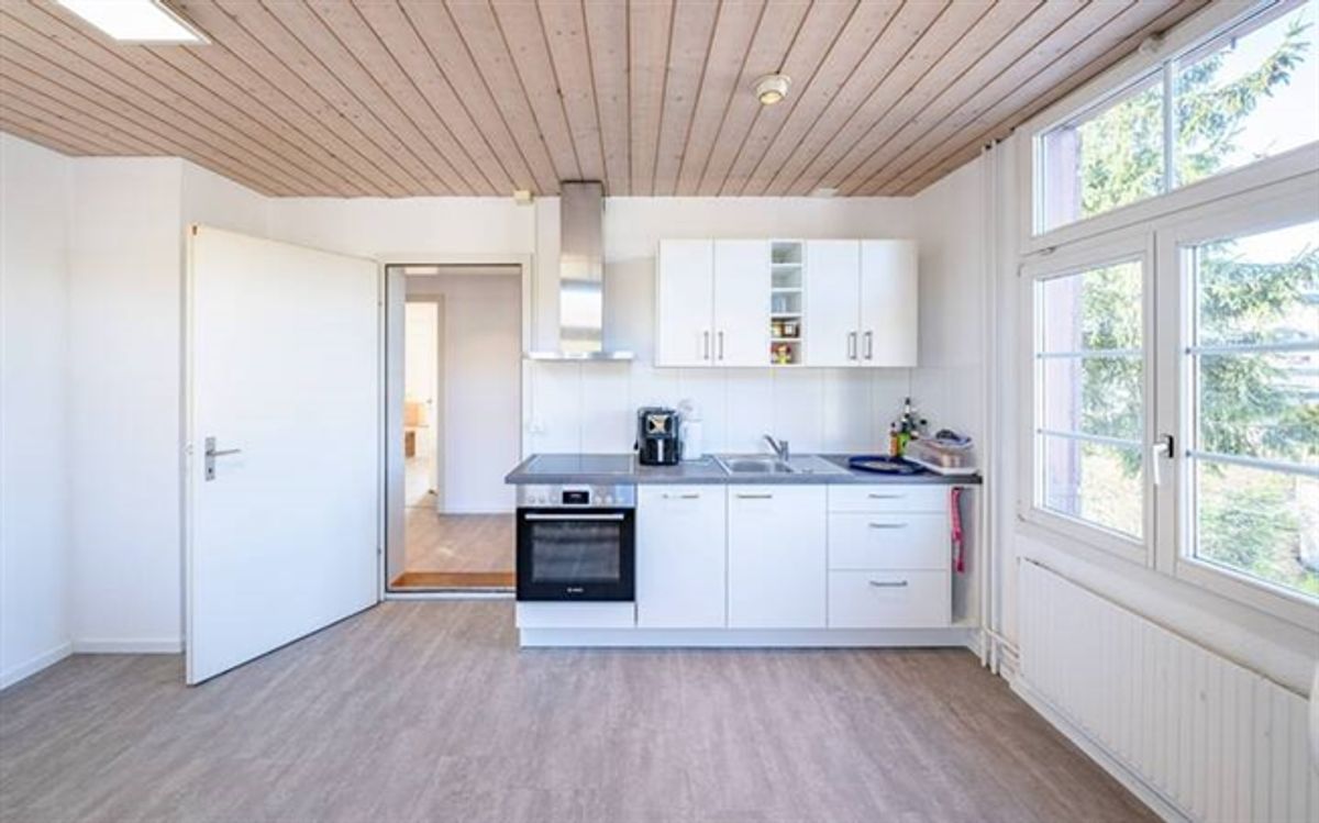 VOLLVERMIETETES MEHRFAMILIENHAUS IN HUTTWIL - 4