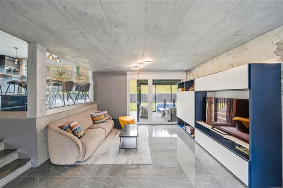 EXKLUSIVE VILLA MIT BERGPANORAMA, SAUNA UND WINTERGARTEN - 2