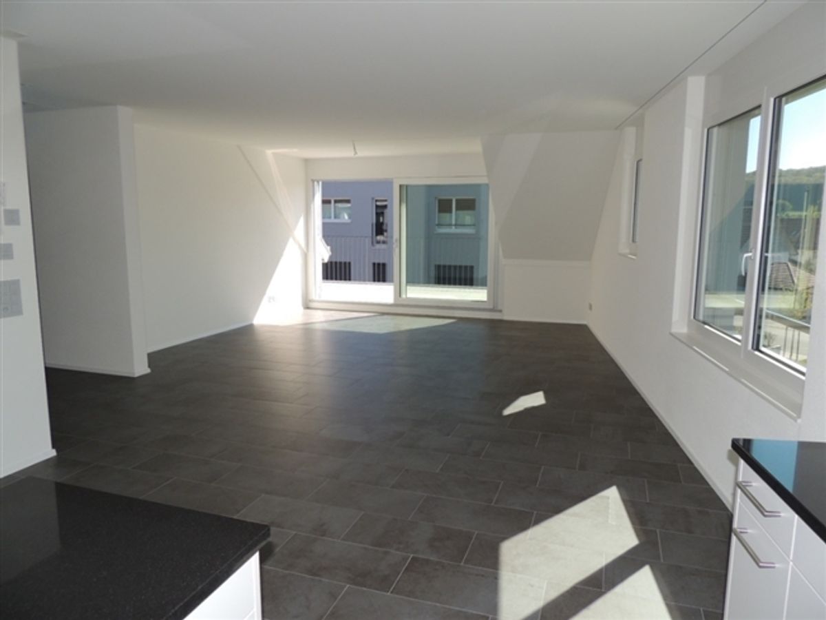 Grosszügige Attika-Dachwohnung mit Sonnenterrasse - 5