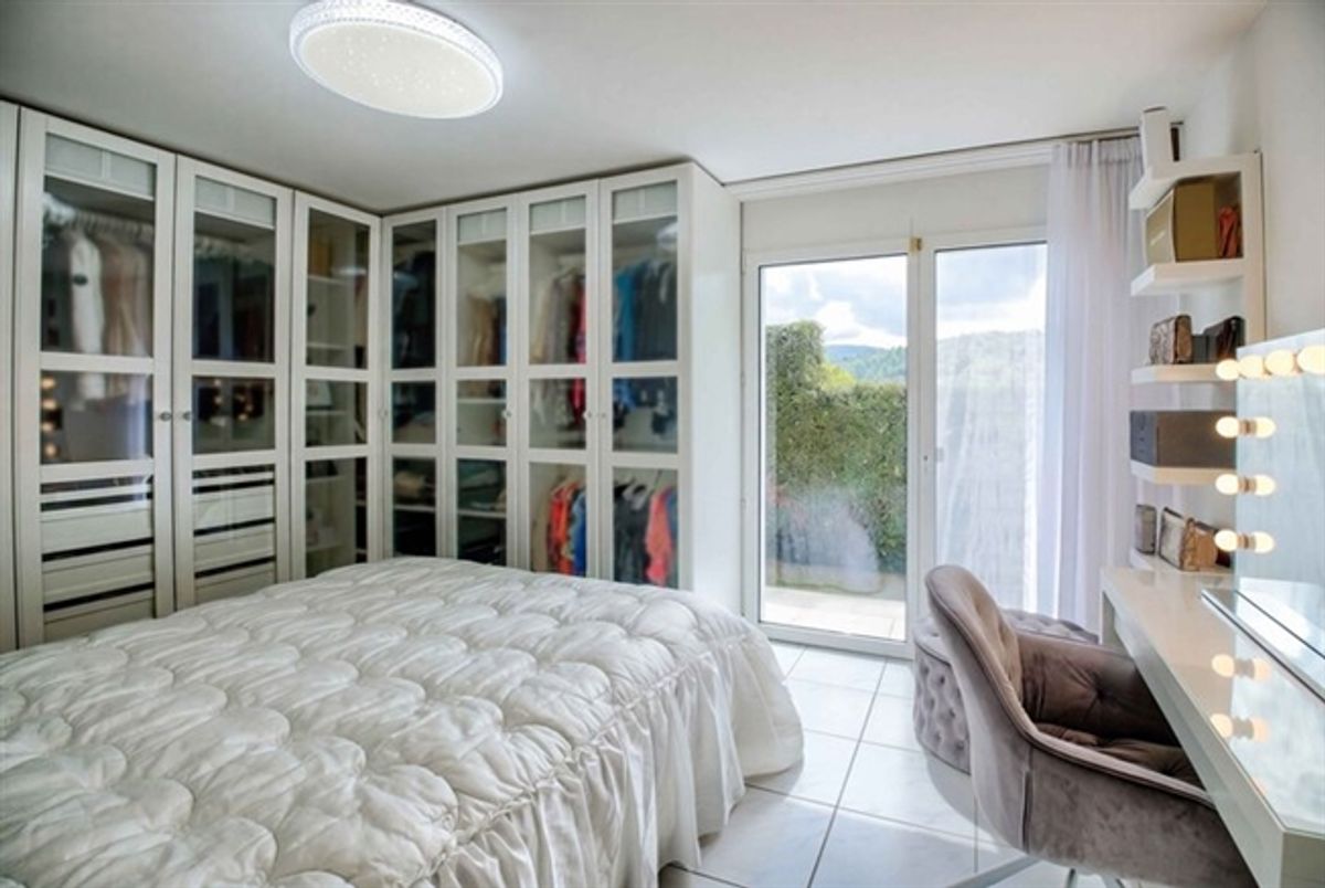 FREISTEHEND AM HANG - 5.5 ZIMMER EINFAMILIENHAUS - 4