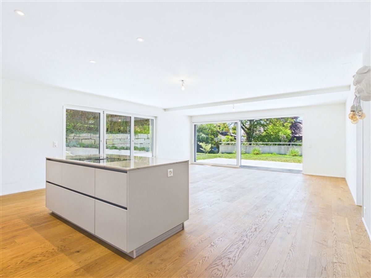 Exklusive Gartenwohnung mit über 100m² Garten inkl. 2 TG-Parkplätze und maximaler Ruhe - 3