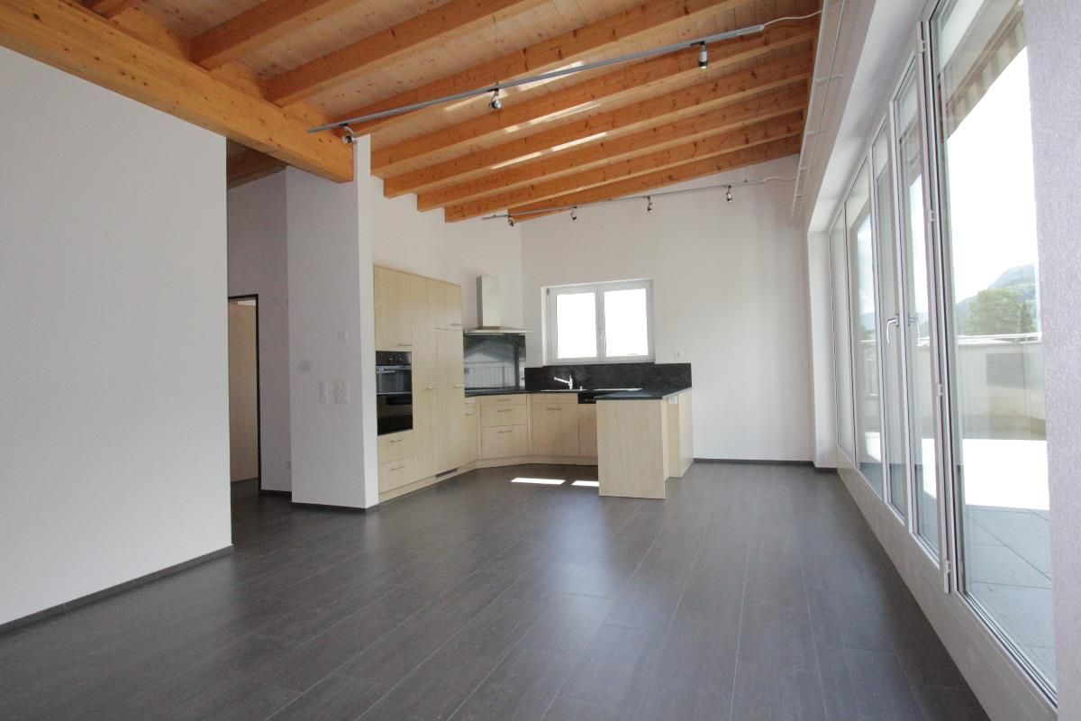 2.5 Zimmer Dachwohnung - 0
