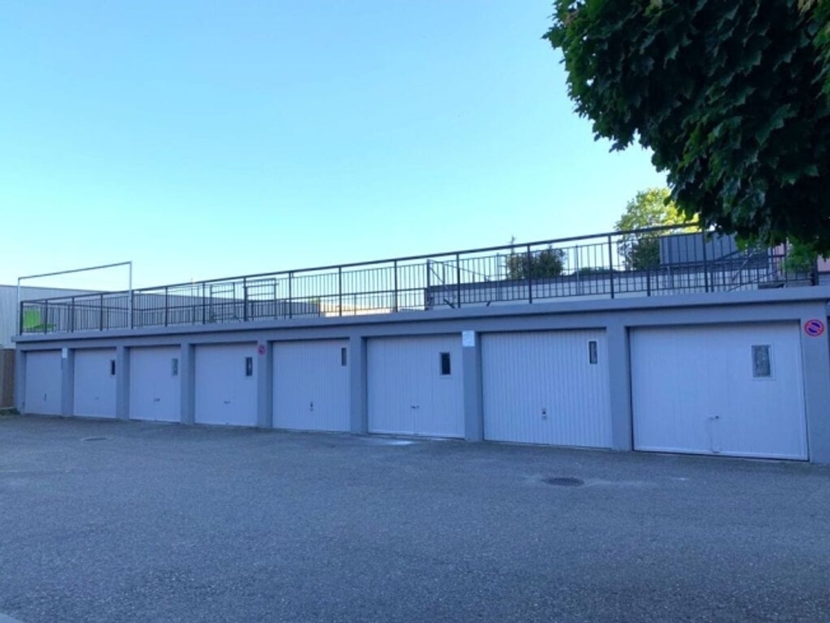 MFH mit 10 Whg + Gewerbe, totalsaniert, zentral in Biel - 1