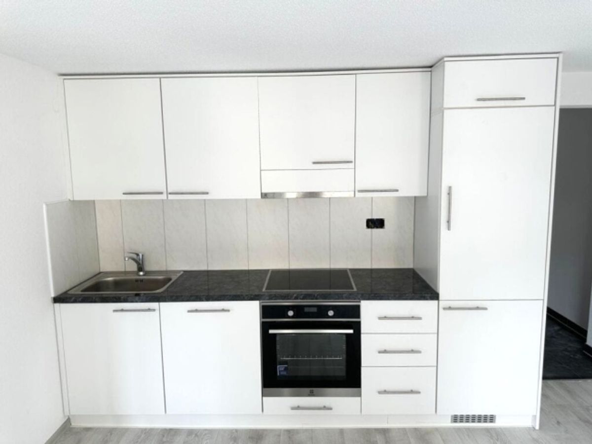 MFH mit 10 Whg + Gewerbe, totalsaniert, zentral in Biel - 3