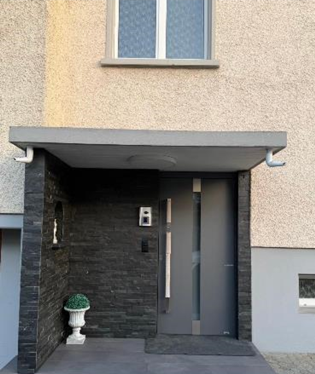 Mehrfamilienhaus - 0