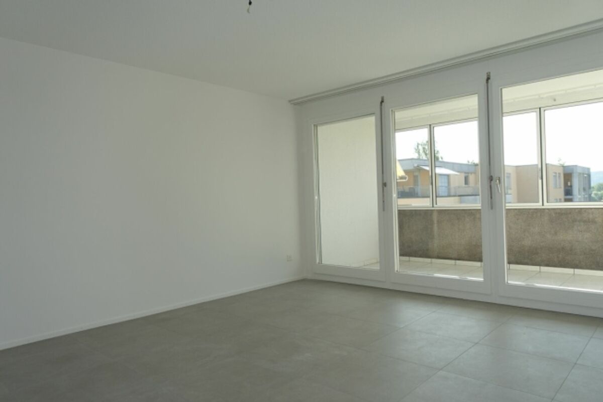 3.5 Zi-Eigentumswohnung mit Balkon und Einstellhallenplatz - 4