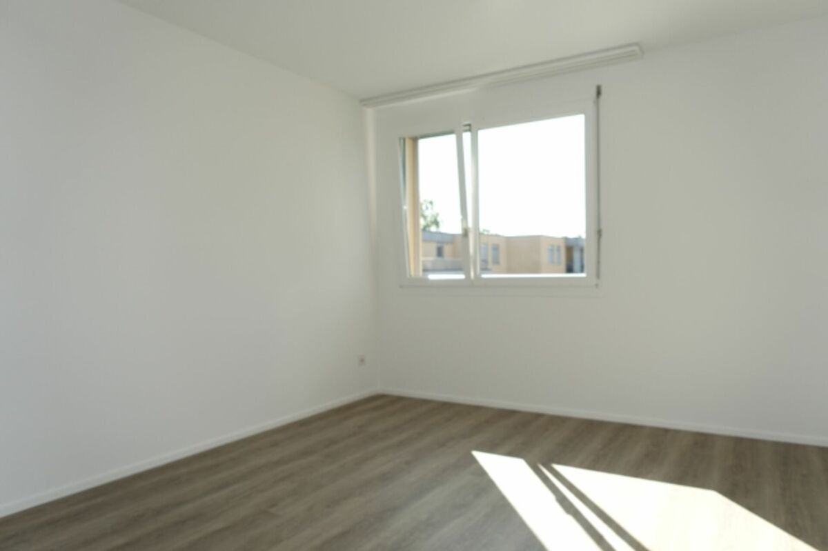 3.5 Zi-Eigentumswohnung mit Balkon und Einstellhallenplatz - 8