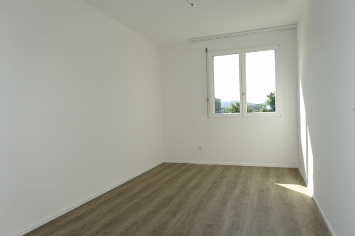 3.5 Zi-Eigentumswohnung mit Balkon und Einstellhallenplatz - 9