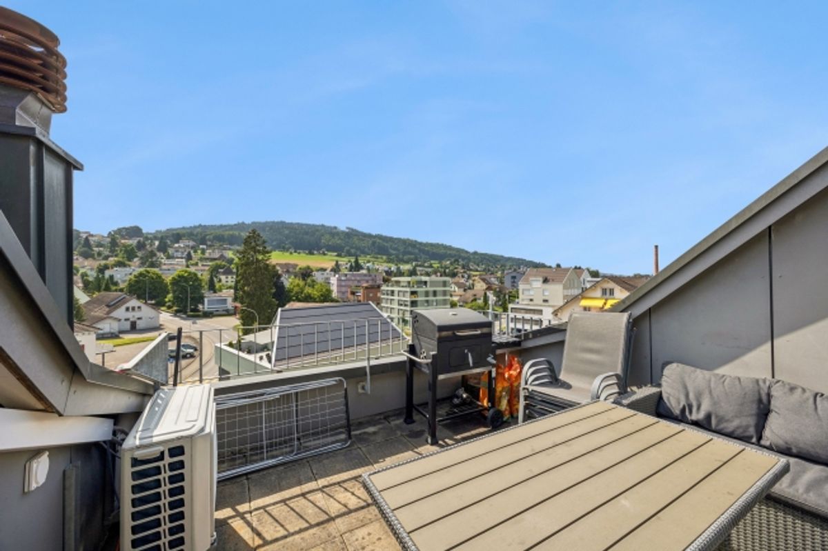 Ihr neues Zuhause auf zwei Ebenen Grosszügige 5.5-Zimmer-Duplexwohnung - 1