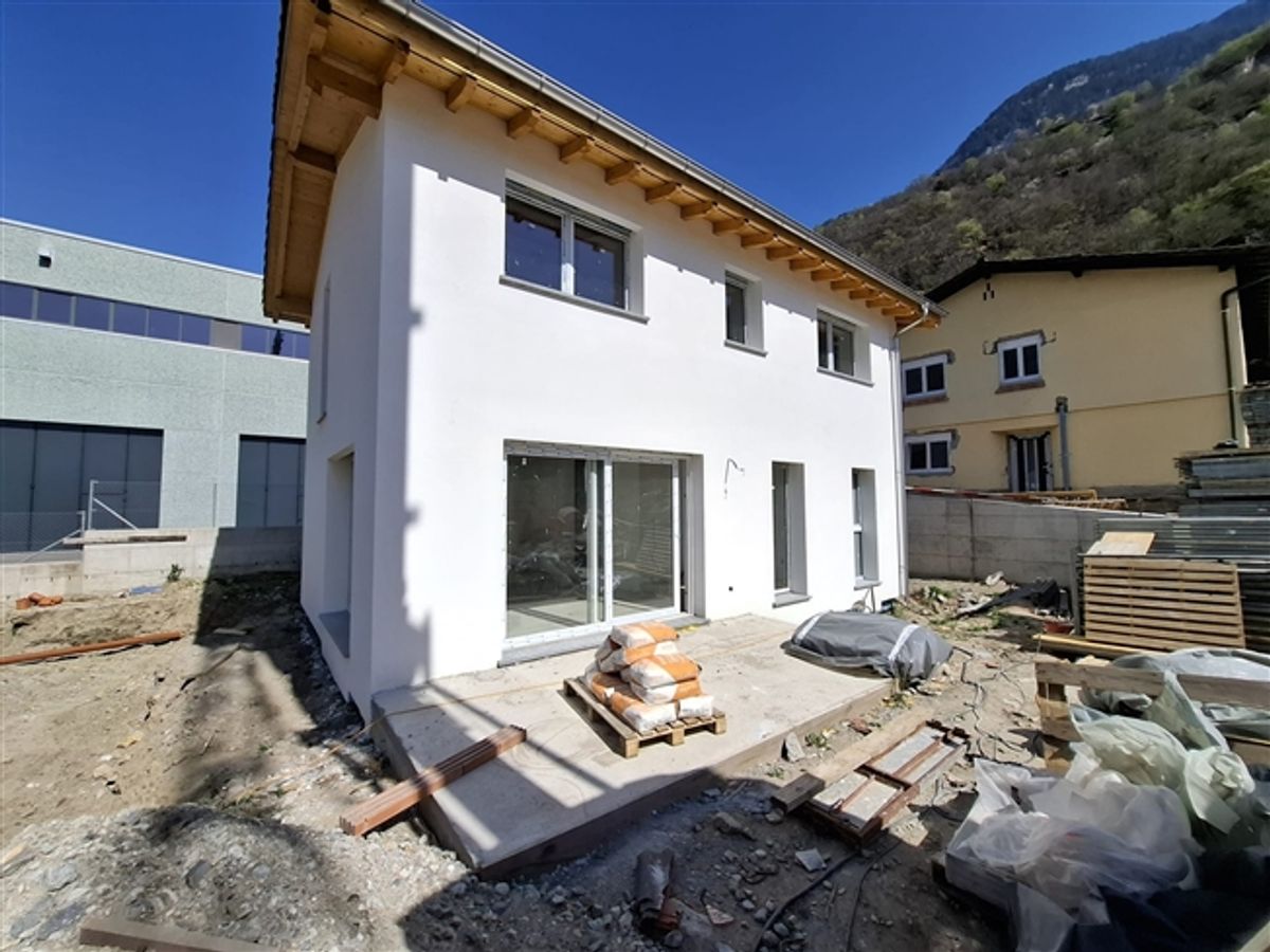 Villetta indipendente in prossima edificazione a Cadenazzo in nuovo complesso residenziale - 1
