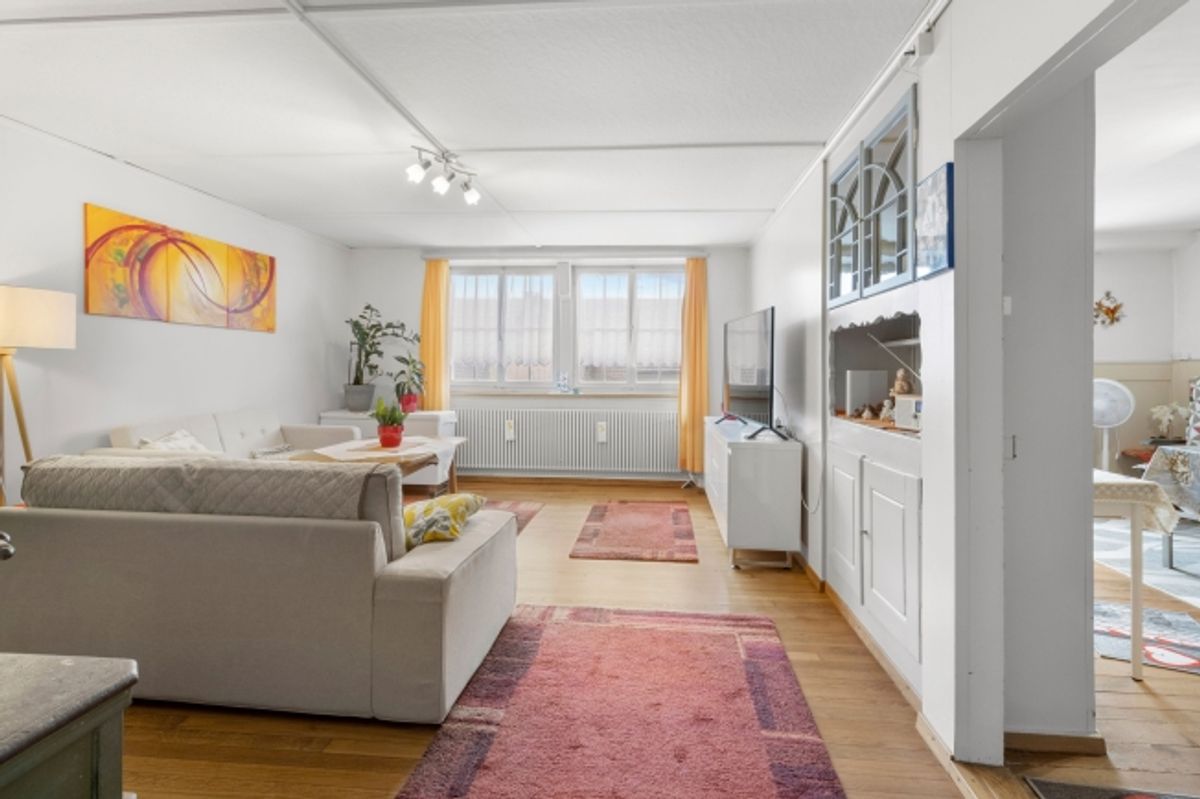 9-Zimmer Reihenmittelhaus an ruhiger und ländlicher Lage - 0