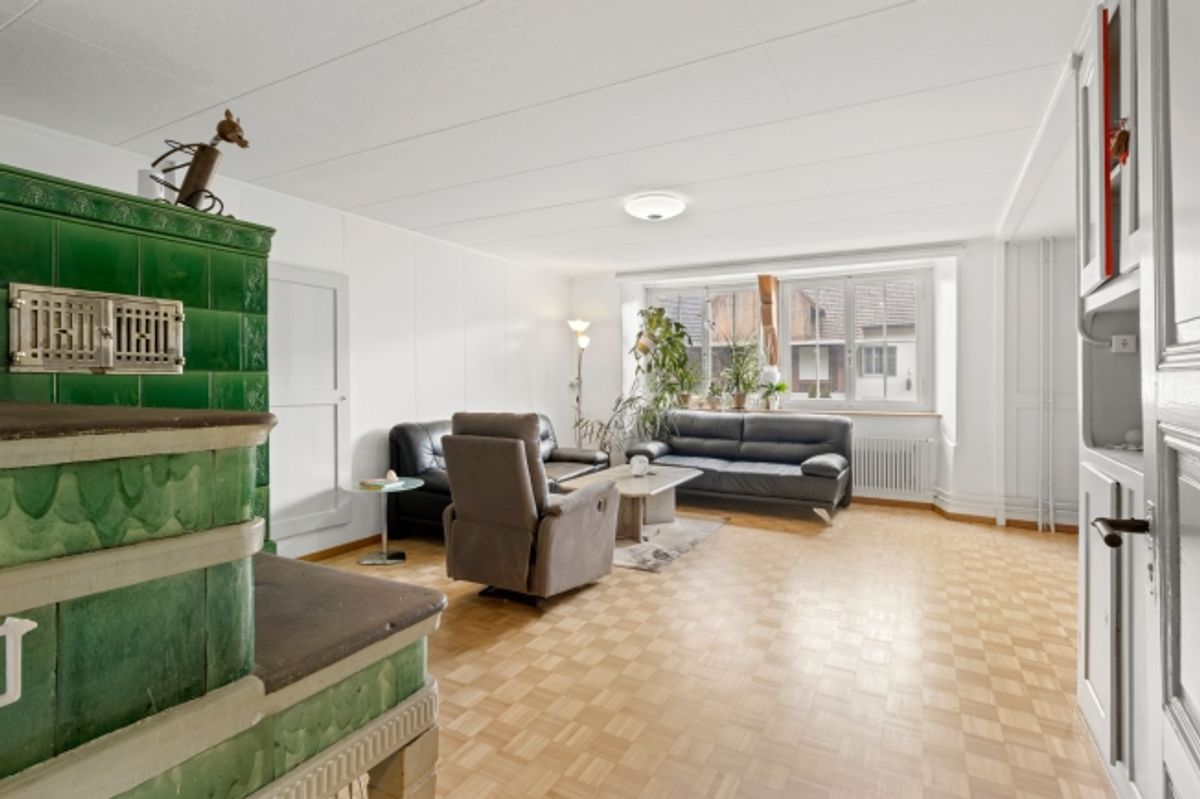 9-Zimmer Reihenmittelhaus an ruhiger und ländlicher Lage - 2
