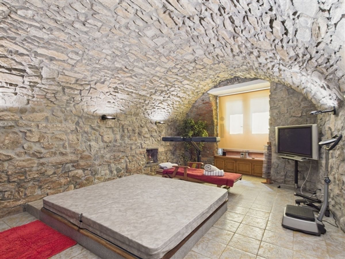 Grande maison de 11 pièces avec cachet  habitation, rendement ou projet mixte - 9