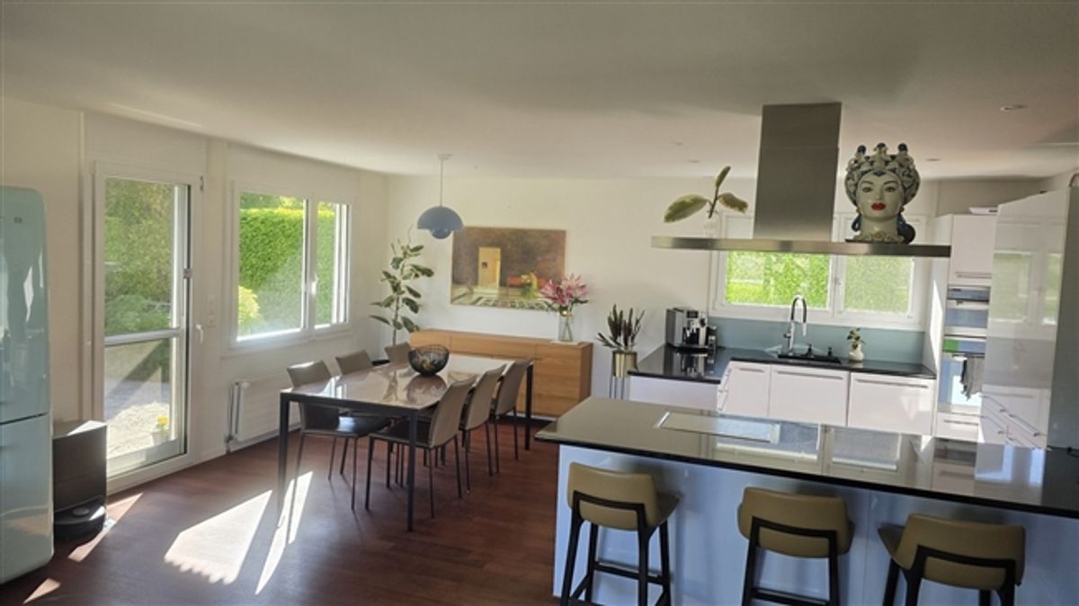 7 ZIMMER-HAUS IN RICHTERSWIL (ZH), MÖBLIERT, TEMPORÄR - 1