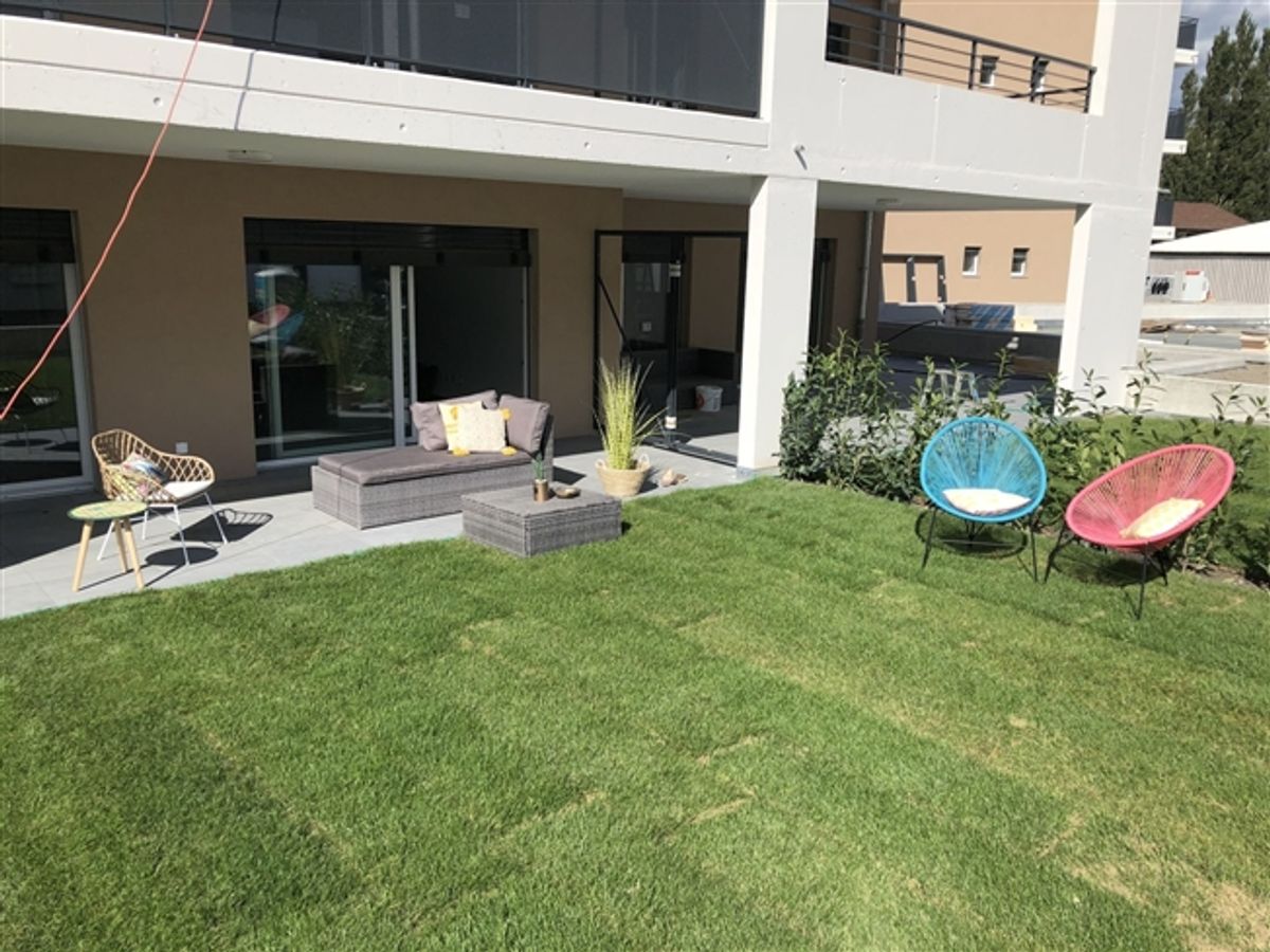 Prächtiger Garten mit überdachter Terrasse und herrlicher Aussicht - 2