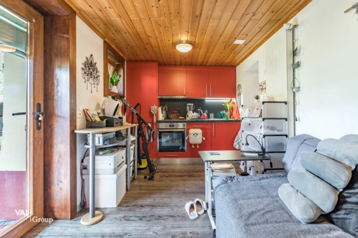 Charmant petit chalet avec spacieux jardin, en plein coeur du village - 9