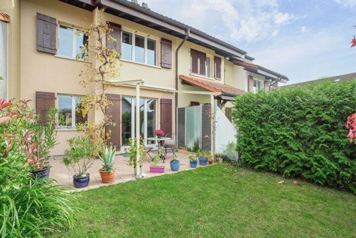 GEMÜTLICHES WOHNEN MIT EIGENEM GARTEN - 0