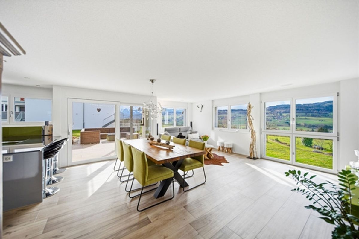 MODERNE GARTENWOHNUNG MIT TRAUMHAFTER AUSSICHT AUF DIE BERNER ALPEN - 0