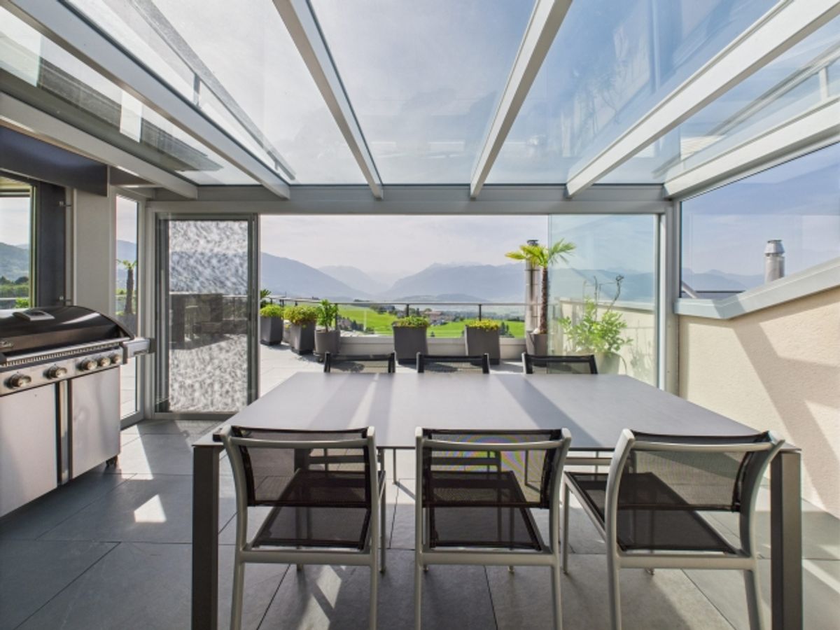 Exklusive Terrassenwohnung an wunderschöner Lage mit freier Sicht auf die Berge, die Linthebene und den Zürichsee - 4