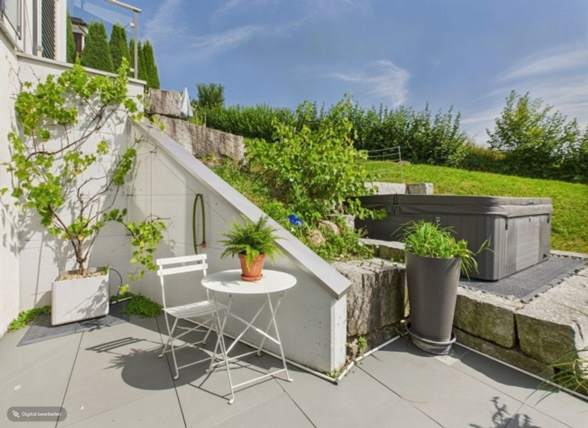 Exklusive Terrassenwohnung an wunderschöner Lage mit freier Sicht auf die Berge, die Linthebene und den Zürichsee - 7